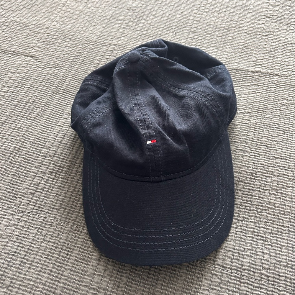 Navy Blue Tommy Hilfiger Hat